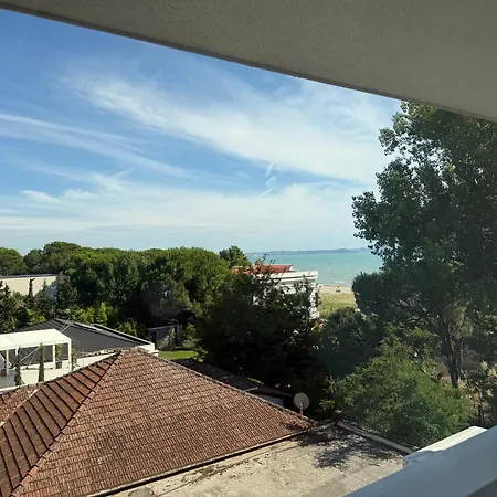 Zhiti Waves Durrës